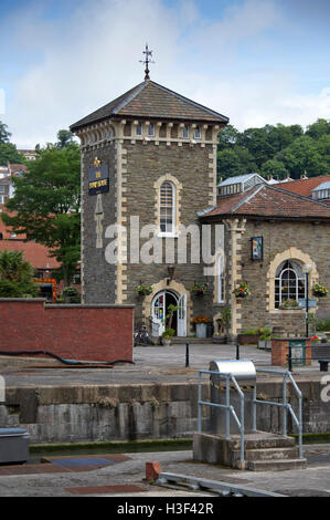 Das Pumphouse, Bar/Pub/Restaurant/Café, Harbouside, Bristol, UK. Lebensmittel Lebensmittel Essen Mahlzeiten Veranstaltungsort Stockfoto