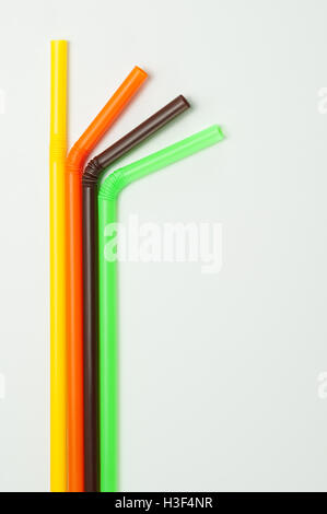Bunte Trinkhalme. Stockfoto