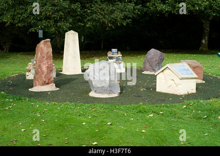 Box ist ein großes Dorf in Wiltshire an der Somerset-Grenze in der Nähe von Bath, England UK The Box Rock Circus Stockfoto