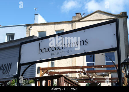 Ansichten rund um die Stadt Bristol England UK Klammer und Browns Bar und Küche Stockfoto