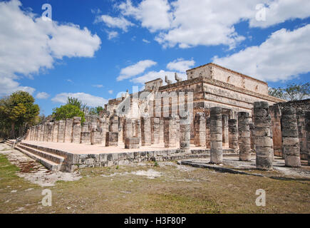 Fragment der Ruinen, archäologische Stätte in Chichen Itza, Mexiko Stockfoto