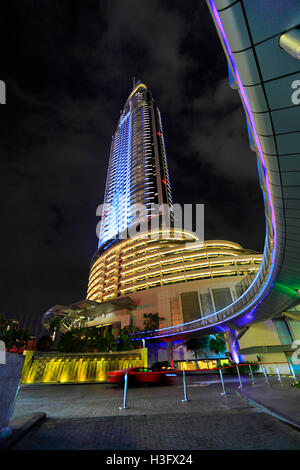 Dubai-Adresse Hotel in der Nacht Stockfoto