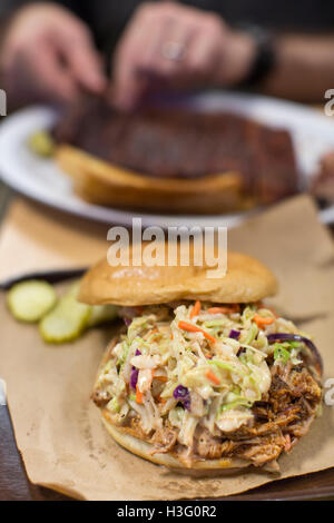 Carolina Pork Sandwich bei Joe's Kansas City Bar-B-Que. Stockfoto