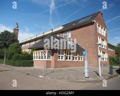 VOSSIUS Gymnasium, Herman Heijermansweg Hoek Messchaerstraat pic1 Stockfoto