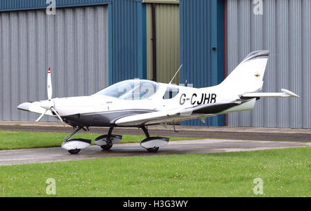 Czech Sport Aircraft PS-28 Cruiser (G-CJHB) Cotswold Airport England 18. Juni 2016 Arp Stockfoto