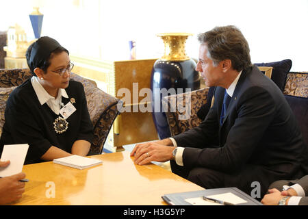 Deputy Secretary Of State Antony Blinken trifft mit indonesische Außenminister Retno Marsudi in New York City, New York am 20. September 2016. Stockfoto