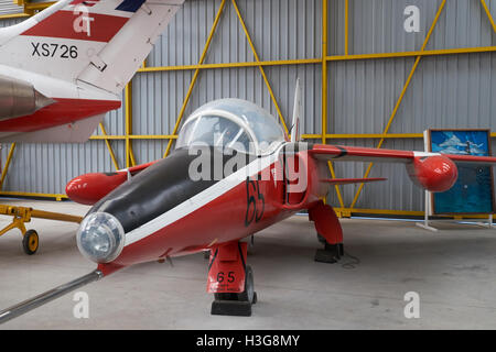 Ein Folland/Hawker Siddeley Mücke t. 1 advanced Trainer Düsenflugzeuge auf dem Display an der Newark Air Museum, Nottinghamshire, England. Stockfoto