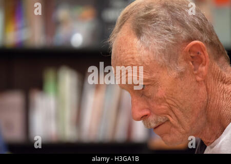 Italienischer Schriftsteller, Übersetzer und Dichter Erri De Luca besucht die Präsentation seines Buches "La Natura Esposta" am 3. Oktober 2016 ich Stockfoto