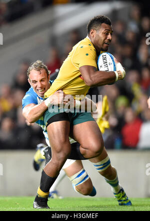 London, UK. 8. Oktober 2016. Samu Kerevi Team Australiens während Rugby Championship Game - Argentinien Vs Deutschland im Twickenham Stadium in Angriff genommen wird. Bildnachweis: Taka Wu/Alamy Live-Nachrichten Stockfoto