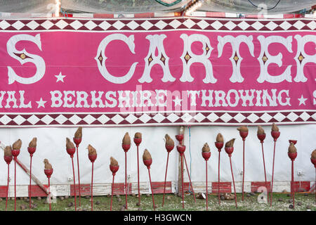 Kokosnuß schüchtern Carters Steam Fair, grün, Englefield Green, Surrey, England, Vereinigtes Königreich Stockfoto