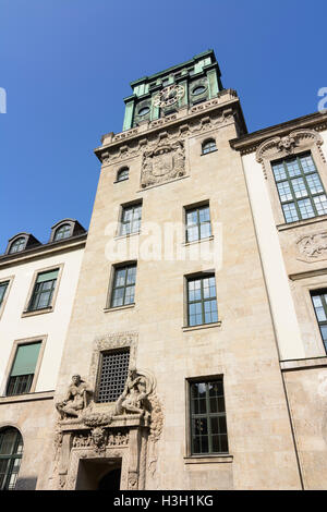 München, München: Technische Universität (technische Universität): Thiersch Turm am Hauptcampus Eingang Gabelsbergerstraße, Ob Stockfoto