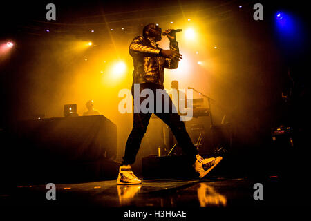 Maitre Gims führt live in Mailand, Italien, am 10. Mai 2016 Stockfoto