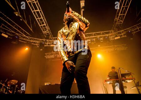 Maitre Gims führt live in Mailand, Italien, am 10. Mai 2016 Stockfoto