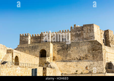 Die Burg von Guzman El Bueno in Tarifa, Spanien ist ursprünglich als eine Alcazar (maurische Festung) gebaut. Stockfoto