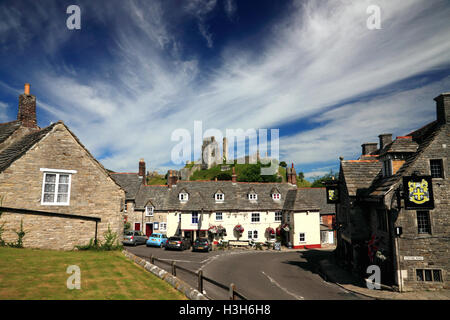 Das Dorf der Corfe Castle, Dorset. Stockfoto