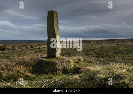 Mittelalterliche Wayside Kreuz auf Black Hill in der Nähe von Glaisdale in den North York Moors Stockfoto