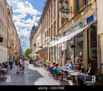 Cafés auf der Rue du Heilung in der Altstadt (La Vieille Ville), Luxemburg, Luxemburg Stockfoto