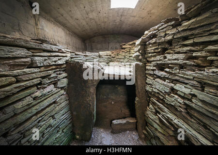 Innere des das Grab der Adler, Kammern eine neolithische Cairn auf South Ronaldsay, Orkney, Schottland, UK Stockfoto