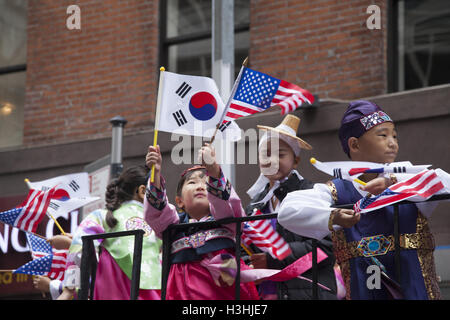 36. jährliche Koreanisch Day Parade & Festival in der 6th Avenue in New York City. Stockfoto