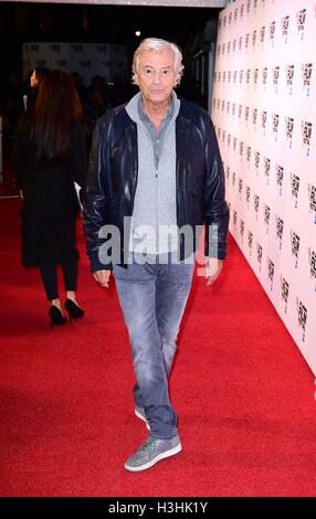 Paul Verhoeven besucht eine Screening der Elle während des BFI London Film Festival im Damm Garten Kino in London. Stockfoto