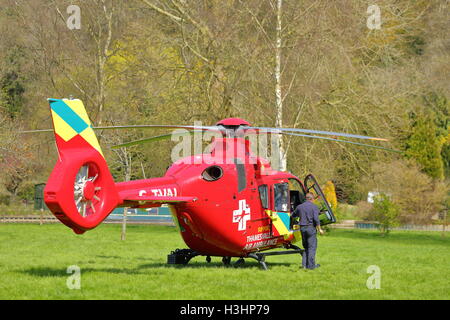 Thames Valley und Chilterns Air Ambulance Vertrauen. Eurocopter EC135 G-TVAL Stockfoto