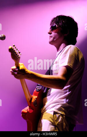 BARCELONA - 31 Mai: Spiritualized (Band) führt auf San Miguel Primavera Sound Festival am 31. Mai 2012 in Barcelona, Spanien. Stockfoto