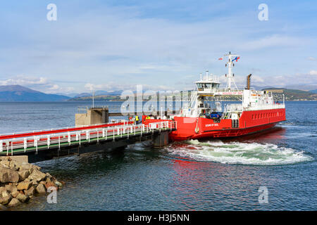 "Klang der Seil',"Western Ferries", Autofähre verlassen Pier in Gourock in der Nähe von Glasgow am Firth of Clyde Stockfoto