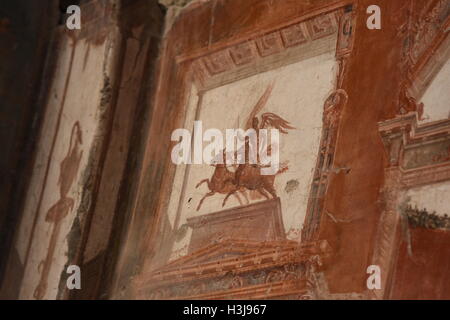 Die römischen Ruinen, Gremien und Fresken von Herculaneum in der Nähe von Pompeji, Italien Stockfoto