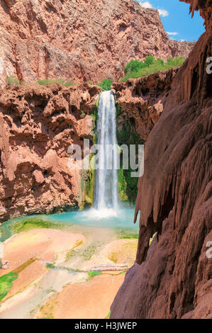 Supai schöne Mooney Fälle, Grand Canyon, Arizona Stockfoto