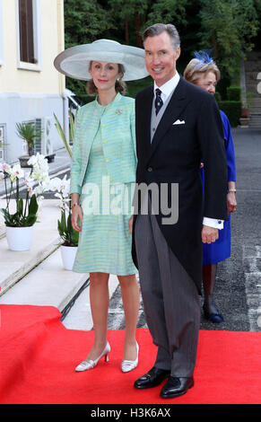 Tirana, Albanien. 8. Oktober 2016. Prinz Guillaume und Prinzessin Sibilla von Luxemburg Royal Hochzeit von seiner königlichen Hoheit Kronprinz Leka II von The Abanians und Miss Elia Zaharia, 8. Oktober 2016, Tirana Albanien, 10.08.2016 Foto: Albert Nieboer / / Point de Vue, - Nein-Draht-SERVICE-/ Dpa/Alamy Live News Stockfoto