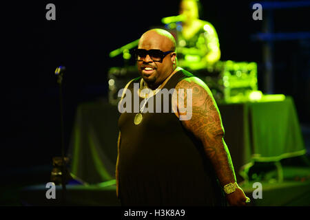 MIAMI, FL - 8. Oktober: CeeLo Green führt auf der Bühne während Arsht Center 10. Jahre Geburtstagsfeier bei Adrienne Arsht Center für darstellende Künste ZIFF Ballet Opernhaus am 8. Oktober 2016 in Miami, Florida. Bildnachweis: MPI10 / MediaPunch Stockfoto