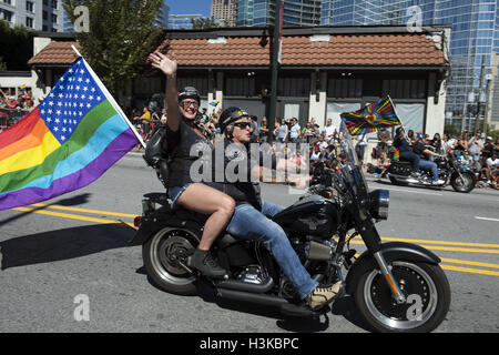 Atlanta, GA, USA. 9. Oktober 2016. Gay Pride Festival Parade durch die Innenstadt von Atlanta. Bildnachweis: Robin Rayne Nelson/ZUMA Draht/Alamy Live-Nachrichten Stockfoto