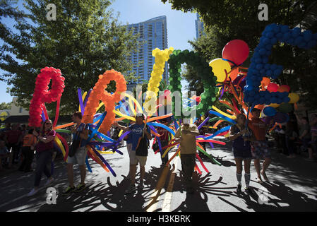 Atlanta, GA, USA. 9. Oktober 2016. Gay Pride Festival Parade durch die Innenstadt von Atlanta. Bildnachweis: Robin Rayne Nelson/ZUMA Draht/Alamy Live-Nachrichten Stockfoto