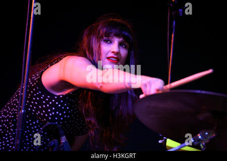 BARCELONA - SEP 19: Islet (Psychedelic-pop-Band) Leistung bei Barcelona Accio musikalische (BAM). Stockfoto