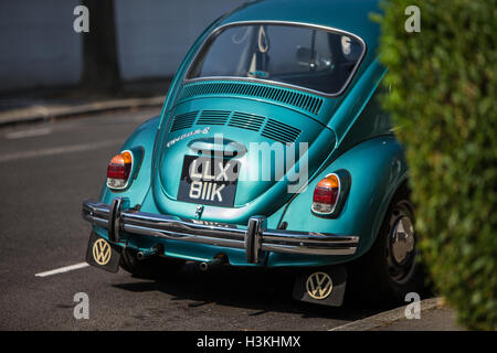 Metallischen Grün Volkswagen Käfer klassische Form Stockfoto