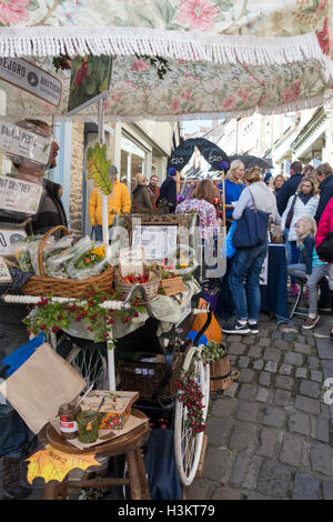 Frome Sunday Vintage und Artisan Market, Frome, Somerset, England, Großbritannien Stockfoto