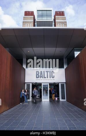 Das Baltic zeitgenössische Kunstzentrum, Gateshead, am Fluss Tyne, NE England. Stockfoto