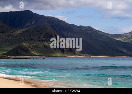 Yokohama Bay, Ka'ena Point State Park auf der windabgewandten Seite von Oahu Hawaii Stockfoto