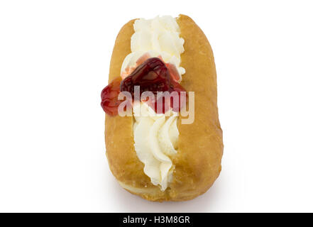 Marmelade und Sahne Donut isoliert auf weißem Hintergrund Stockfoto
