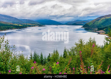 Blick auf Loch Carron, Schottland. Dies ist ein Meer-See an der Westküste von Ross und Cromarty in den schottischen Highlands. Stockfoto