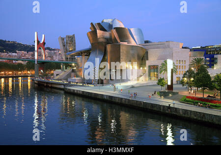Der Fluss Nervion Bilbao Spanien Stockfoto