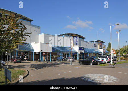 Geschäfte auf der Verkaufsfläche Valley Park, Purley Way, Croydon, UK. A-Dur aus der Stadt, shopping-district in Süd-London, UK Stockfoto