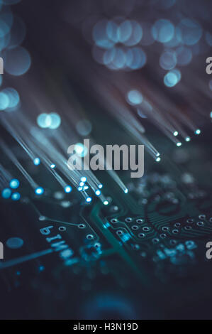 Computer-Platte von Chips mit Fiber optic Lichter Stockfoto
