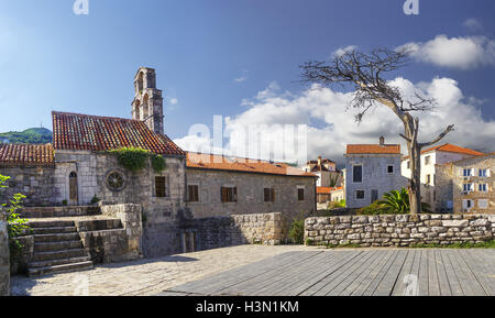 Im Inneren der Festung der Altstadt. Budva, Montenegro. Stockfoto