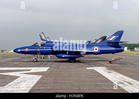 Ehemalige Königliche Luftwaffe Hawker Hunter T.7 "Blue Diamond" (XL577, G-BXKF) bei Kemble Air Day 2005. Stockfoto