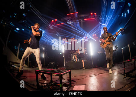 Mailand, Italien. 10. Oktober 2016. Die britische Rockband DON BROCO tritt bei Magazzini Generali Credit: Rodolfo weitertransferiert/Alamy Live News Stockfoto