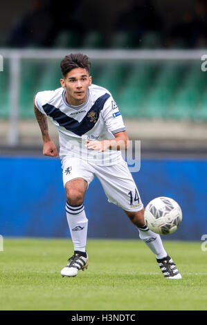 Verona, Italien. 9. Oktober 2016. Giovanni Crociata (Brescia) Fußball: Italienisch "Serie B" match zwischen Hellas Verona 2-2 Brescia im Marc Antonio Bentegodi Stadium in Verona, Italien. © Maurizio Borsari/AFLO/Alamy Live-Nachrichten Stockfoto