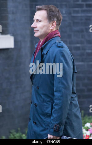 Downing Street, London, UK. 11. Oktober 2016. Minister der Regierung kommen für den ersten Post Conference Kabinettssitzung. Im Bild: Gesundheitsminister Jeremy Hunt-Credit: Paul Davey/Alamy Live-Nachrichten Stockfoto