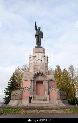 Kostroma, Russland, 11. September 2016. Alte historische Architektur in Kostroma Stadt, Lenin-Denkmal in der russischen Provinz Stockfoto