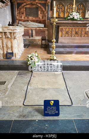 Das Grab von William Shakespeare in der Holy Trinity Church in London Stockfoto